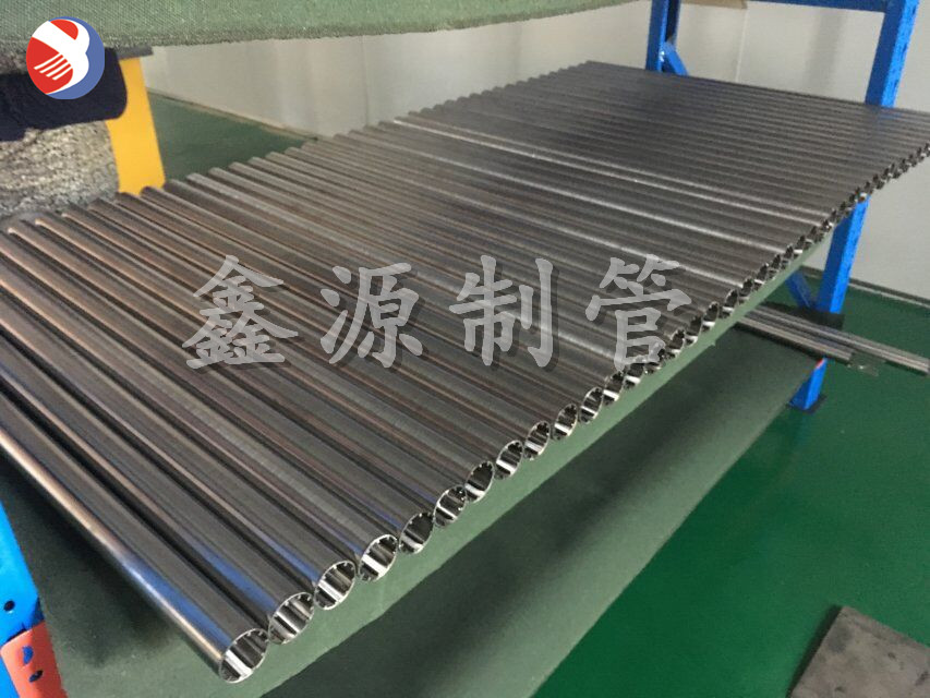 不銹鋼楔形絲繞絲纏繞濾芯 地?zé)嵛菜毓嘣O(shè)備濾芯 污水處理過濾設(shè)備濾芯布水器